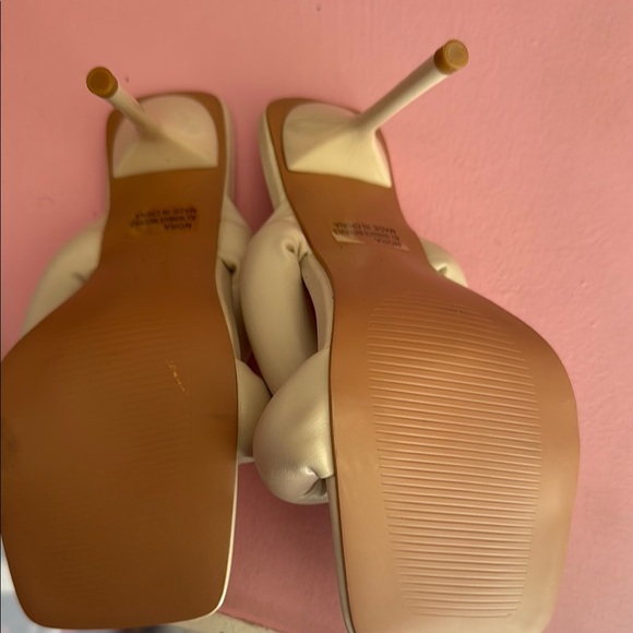 Beige Women's Shoes - Picture 5 of 8